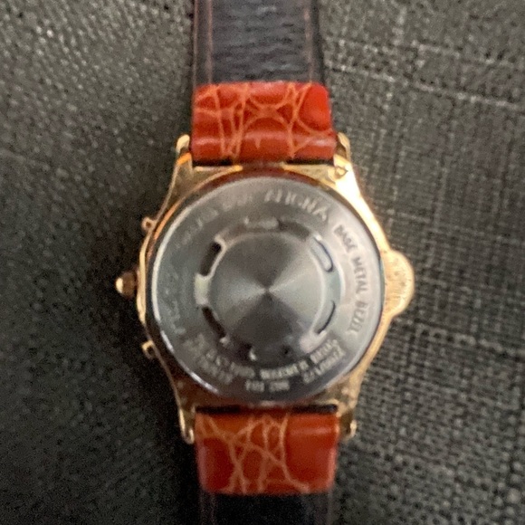 Armitron Musical Looney Tunes Tasmanian Devil Watch - Picture 3 of 3